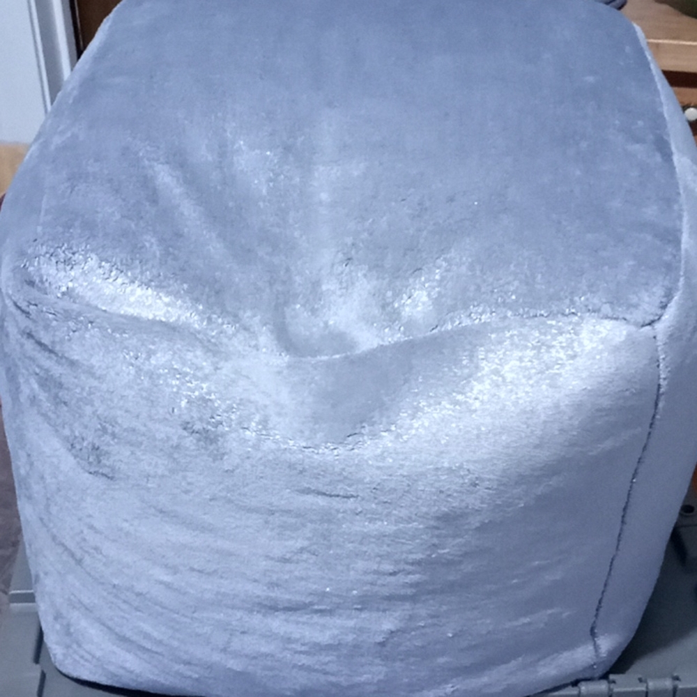 Ottomans - Picture 6 of 8
